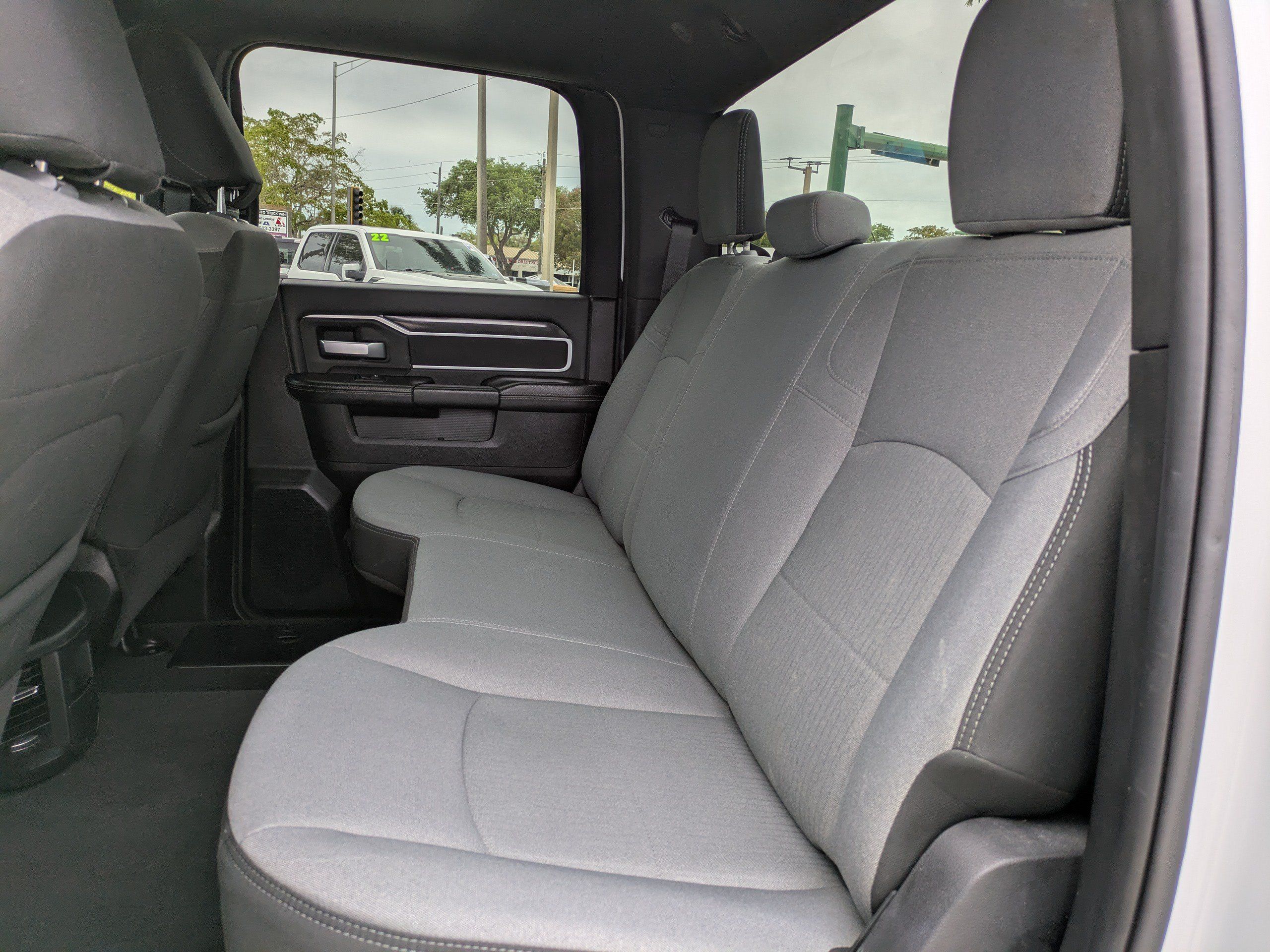 Used 2024 RAM 3500 Big Horn AWD/4WD image 18