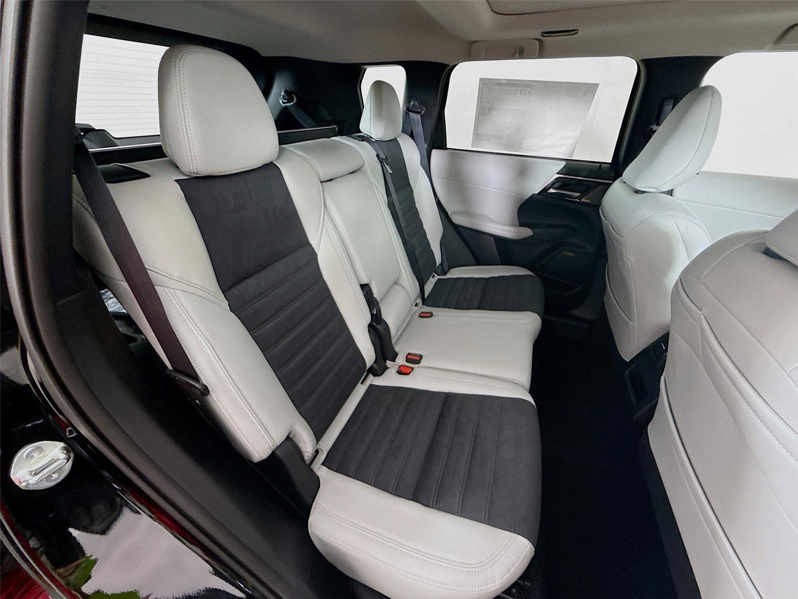 New 2026 Mitsubishi Outlander SE AWD/4WD image 22