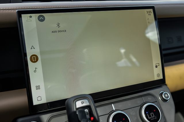 New 2026 Land Rover Defender 110 X-Dynamic SE AWD/4WD image 44