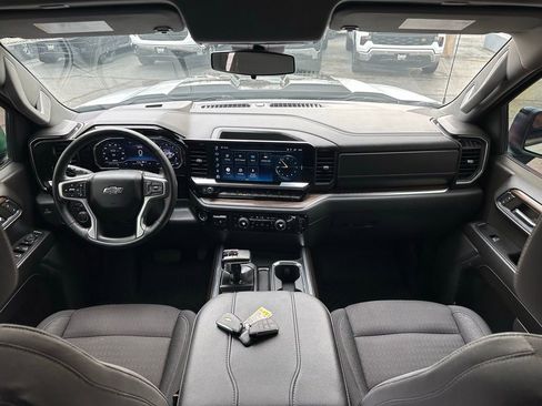 Used 2024 Chevrolet Silverado 1500 LT Trail Boss w/ Protection Package image 19