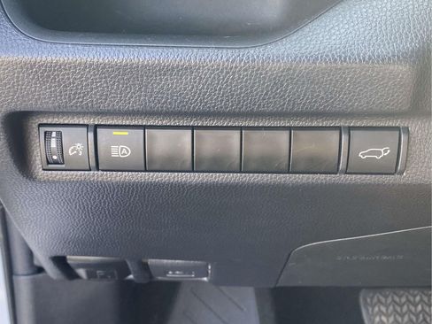 Used 2023 Toyota RAV4 XLE w/ Convenience Package FWD image 18