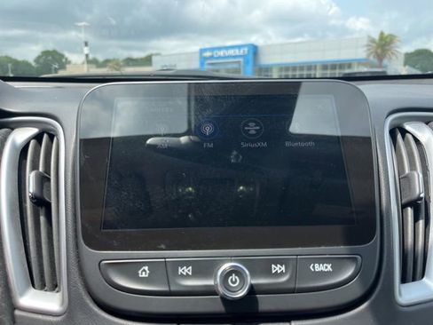 Used 2025 Chevrolet Malibu LT FWD image 25