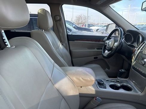 Used 2011 Jeep Grand Cherokee Limited w/ Luxury Group II image 13
