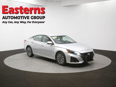 Used 2023 Nissan Altima 2.5 SV image 47