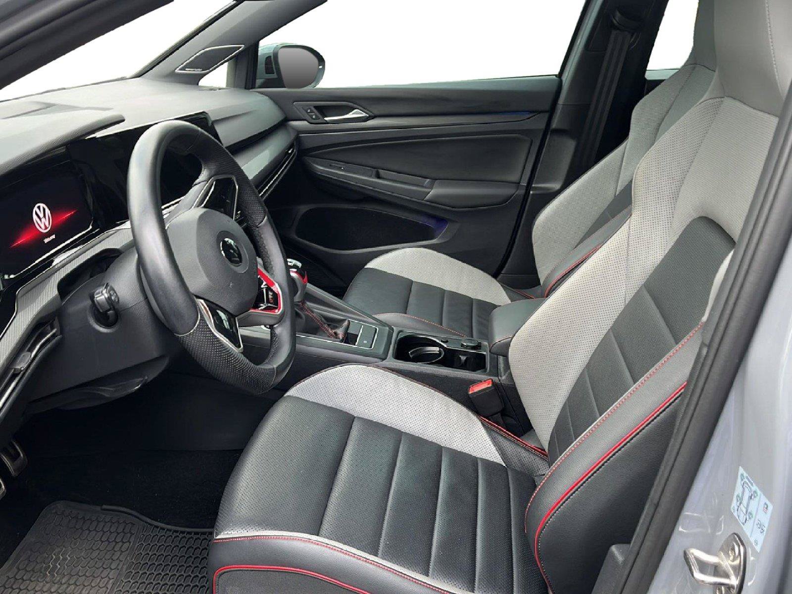 Used 2022 Volkswagen GTI SE FWD image 6