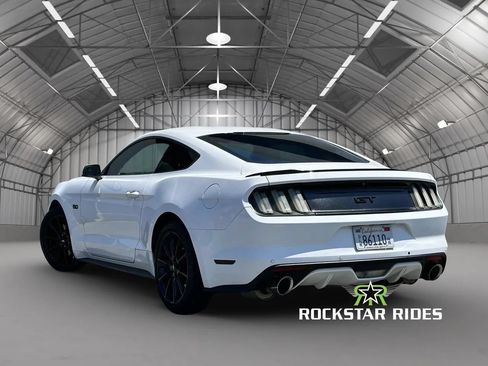 Used 2016 Ford Mustang GT w/ Black Accent Package RWD image 4