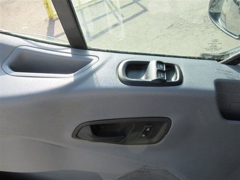 Used 2019 Ford Transit 350 XLT image 24