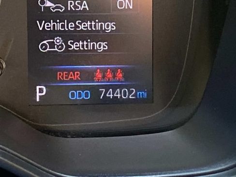 Used 2022 Toyota Corolla LE FWD image 17