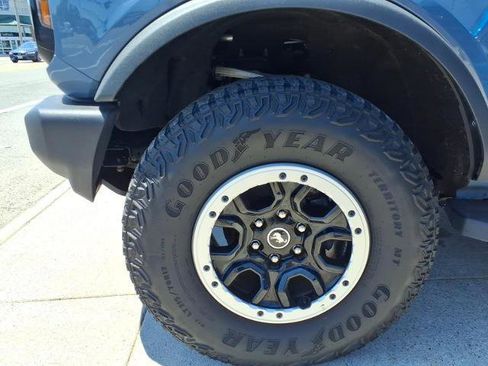 Used 2023 Ford Bronco Outer Banks w/ Sasquatch Package AWD/4WD image 8