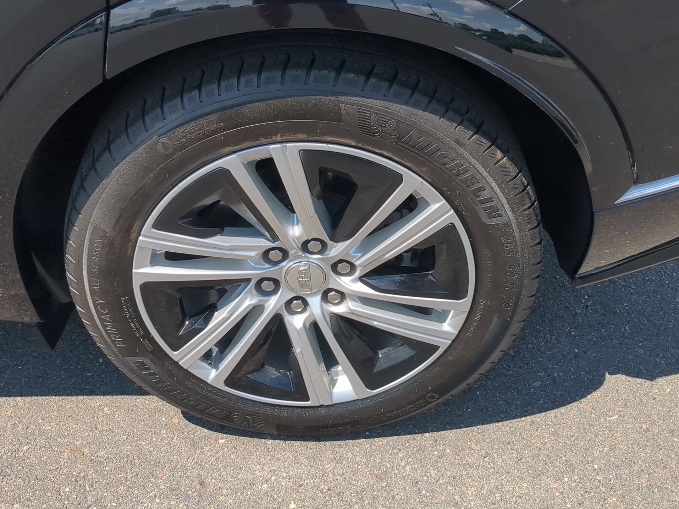 Certified 2024 Cadillac Lyriq Tech AWD/4WD image 31