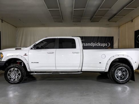 Used 2022 RAM 3500 Big Horn image 11