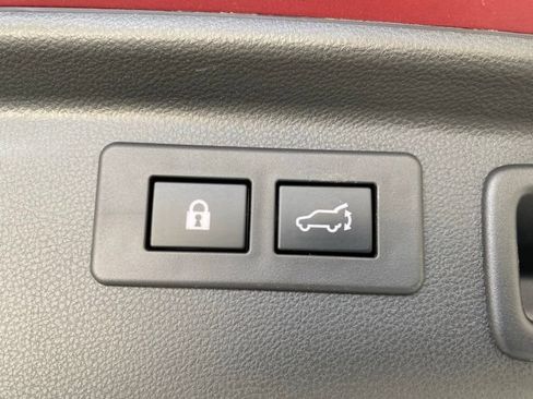 Certified 2023 Subaru Forester Premium AWD/4WD image 8