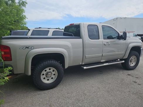 Used 2008 Chevrolet Silverado 2500 LTZ AWD/4WD image 6