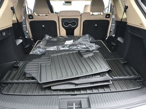 New 2026 Acura MDX SH-AWD image 18