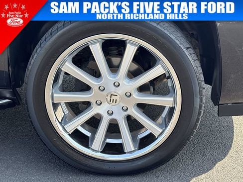 Used 2013 Cadillac Escalade 4WD Hybrid image 19