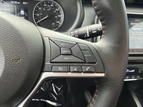 Certified 2020 Nissan Kicks SR w/ SR Premium Package FWD image 24