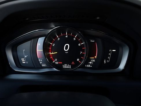 Used 2016 Volvo XC60 T5 Premier w/ Proximity Package FWD image 33