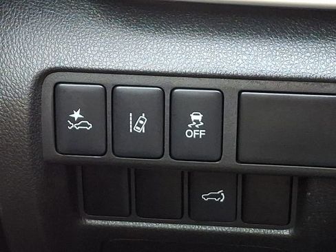 Used 2024 Mitsubishi Eclipse Cross SEL AWD/4WD image 24