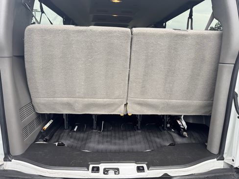 Used 2023 Chevrolet Express 3500 LS image 15