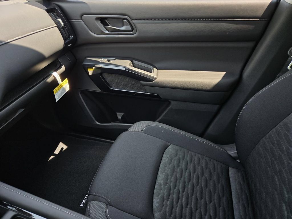 New 2026 Nissan Pathfinder SV FWD image 25