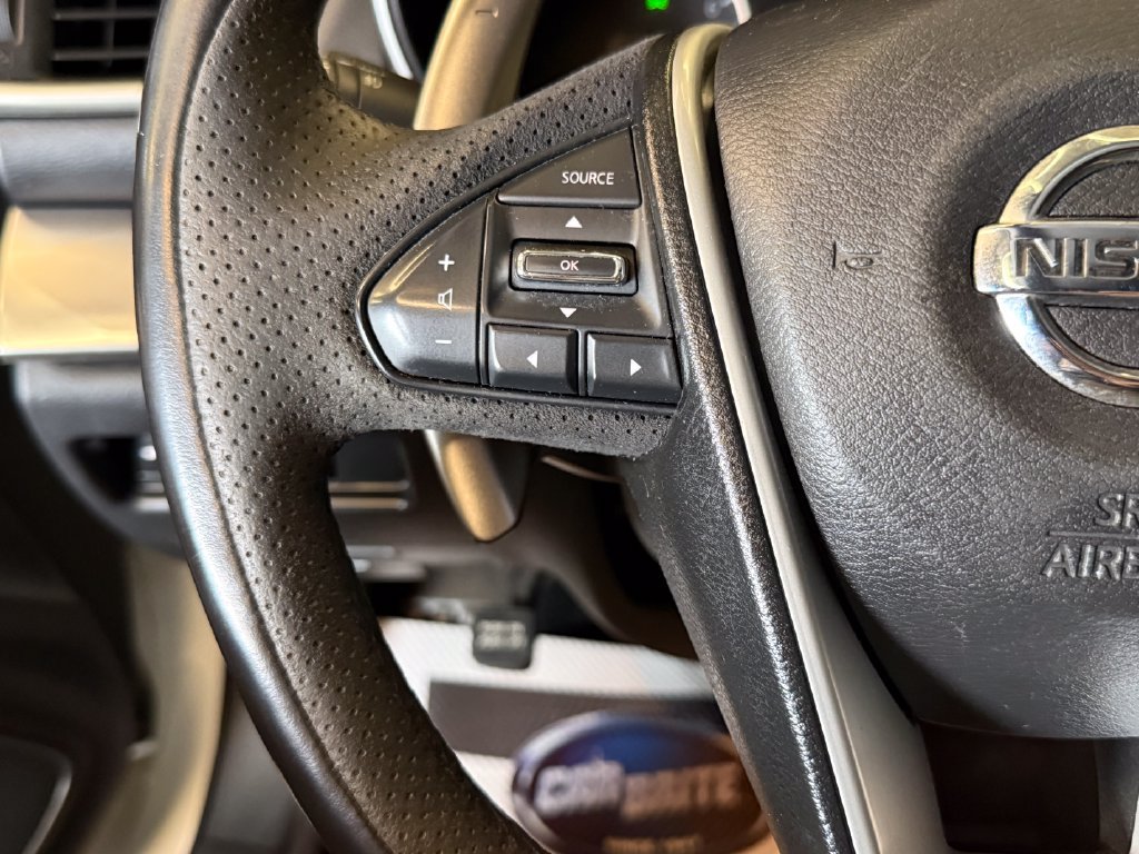 Used 2017 Nissan Maxima SR w/ Midnight Edition FWD image 11