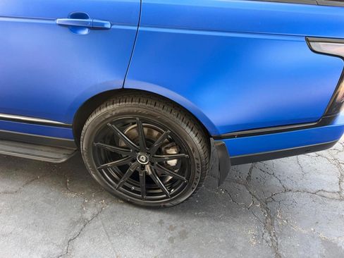 Used 2021 Land Rover Range Rover image 7