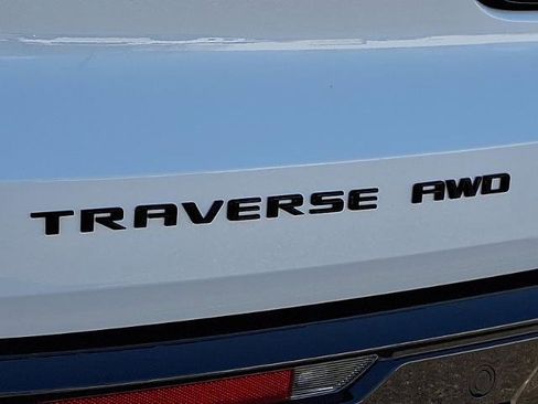 New 2026 Chevrolet Traverse RS w/ LPO, Floor Liner Package image 12