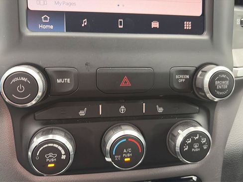 Used 2023 RAM 1500 Big Horn AWD/4WD image 12