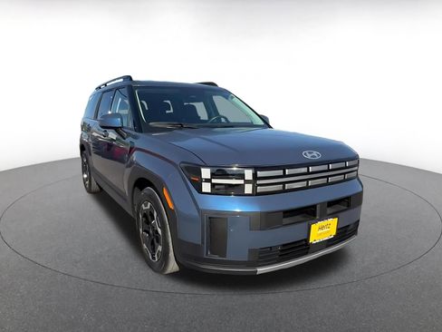 Used 2025 Hyundai Santa Fe SEL image 3