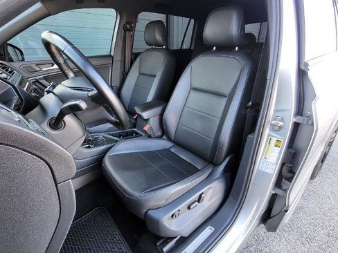 Used 2019 Volkswagen Tiguan SEL Premium R-Line FWD image 14