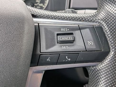 Used 2024 Mitsubishi Outlander ES FWD image 25