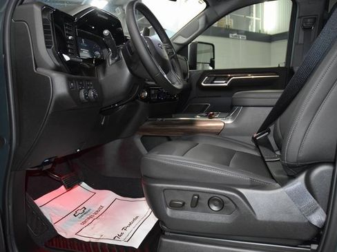 New 2025 Chevrolet Silverado 2500 LT w/ Trail Boss Package image 44