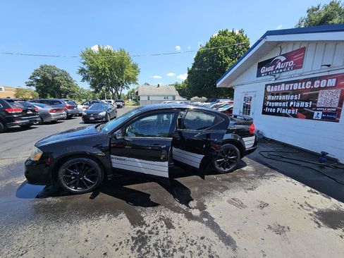 Used 2014 Dodge Avenger SE w/ Blacktop Package FWD image 24