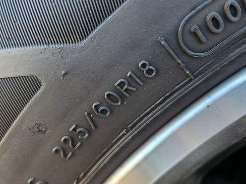 Used 2021 Ford Escape SEL FWD image 19