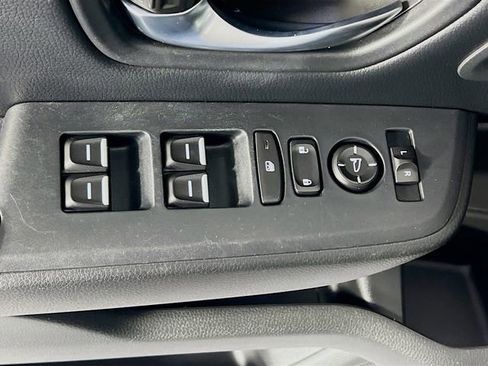 Used 2023 Honda Pilot Touring image 12