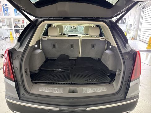 Used 2021 Cadillac XT5 Premium Luxury AWD/4WD image 27