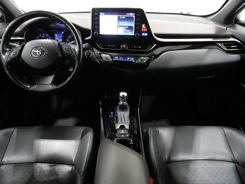 Used 2019 Toyota C-HR Limited FWD image 10