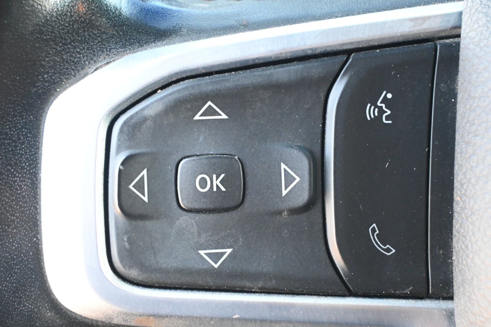 Used 2024 RAM 2500 Big Horn AWD/4WD image 13
