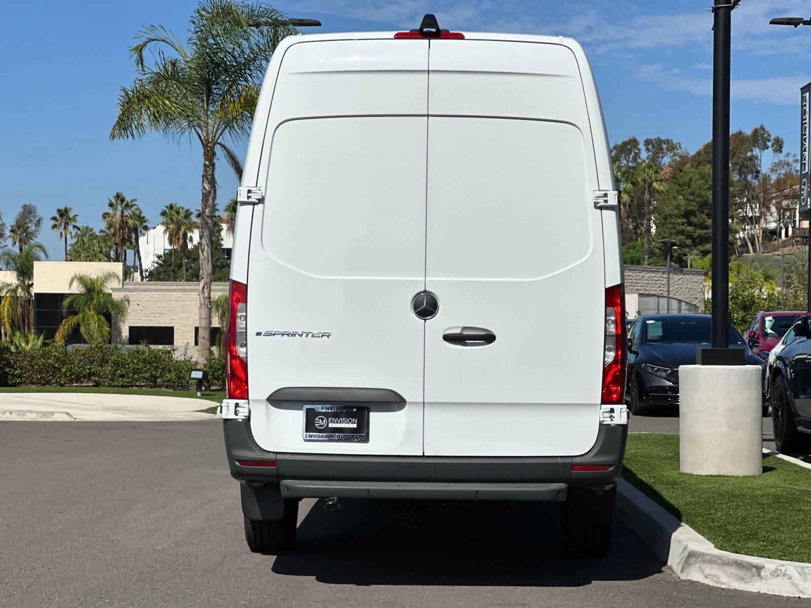 New 2025 Mercedes-Benz eSprinter 170 Cargo image 4