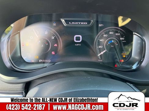 New 2024 RAM 3500 Limited image 39