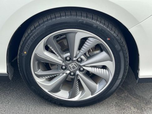 Certified 2019 Honda Clarity Touring image 29