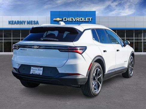 New 2026 Chevrolet Equinox EV LT FWD image 6