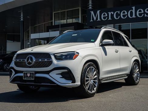 New 2026 Mercedes-Benz GLE 450 4MATIC image 3