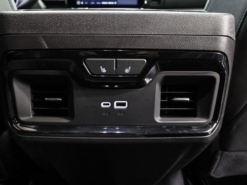 Certified 2024 GMC Sierra 1500 AT4 w/ Technology Package image 26