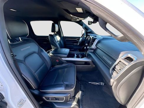 Used 2025 RAM 1500 Laramie image 29