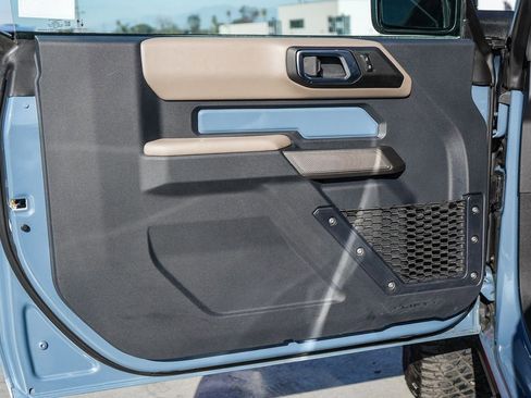 Used 2023 Ford Bronco Wildtrak image 22