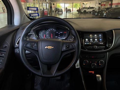 Used 2019 Chevrolet Trax LT w/ LPO, Protection Package AWD/4WD image 12