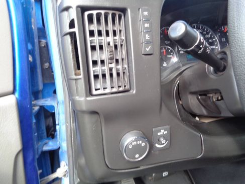 Used 2018 GMC Savana 3500 LT w/ LT Preferred Equipment Group RWD image 15
