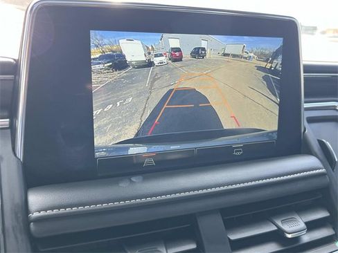 Used 2023 GMC Yukon XL SLT image 40