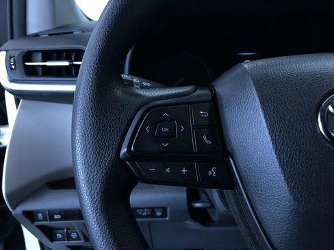 Certified 2023 Toyota Sienna LE image 26